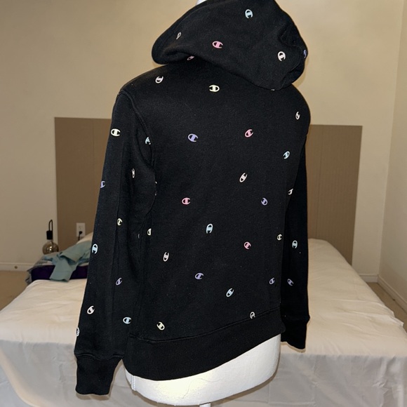 Kids hoodie 3/$20 - Picture 2 of 6